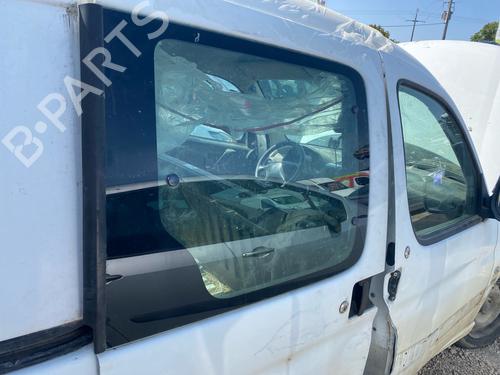 Dør rude højre bagtil Dør rude højre bagtil PEUGEOT PARTNER Box Body/MPV (5_, G_) 1.6 HDi 75 (75 hp) 37611701 37611701