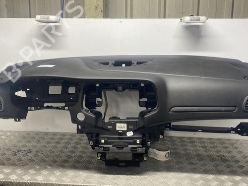 Used Dashboard RENAULT MEGANE IV Hatchback (B9A/M/N_) 1.2 TCe 130 (B9MR) (130 hp) 31597546