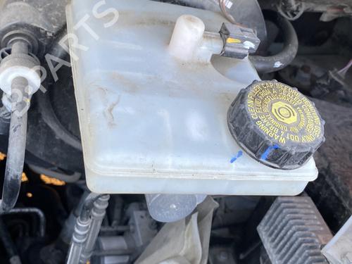 Brake master cylinder RENAULT MASTER III Van (FV) 2.3 dCi 145 FWD (FV0E, FV0F, FV0H, FV02, FV0M, FV0S,... | BP32508547M77 - Image 3