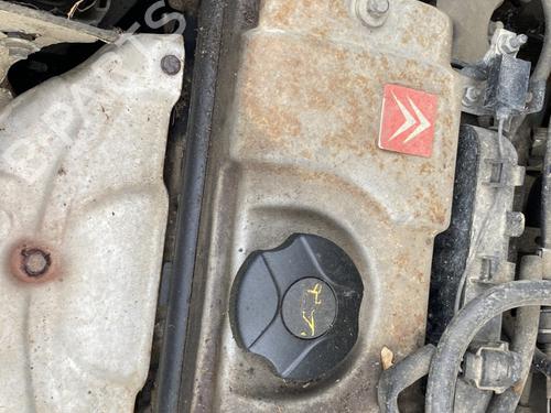 Used Valve cover Valve cover CITROËN XSARA PICASSO (N68) 1.6 (95 hp) 33122588 33122588