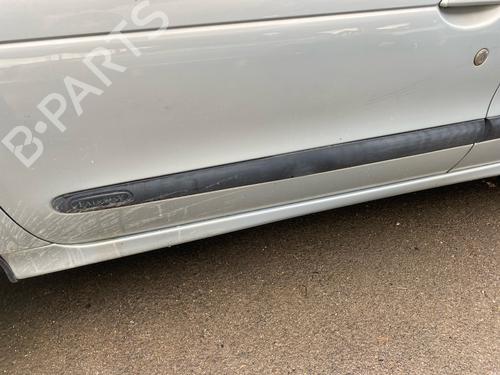 door-moulding-trim-renault-megane-i-ba01_-1995-1996-1997-1998-1999-2000-2001-2002-2003-2004-36337188 main image