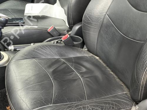 Used Left front seat TOYOTA URBAN CRUISER (_P1_) 1.4 D-4D 4WD (NLP115_, NLP115R) (90 hp) 25271222
