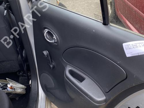 Bageste højre beklædning NISSAN MICRA IV (K13K, K13KK) 1.2 (80 hp) 25270975