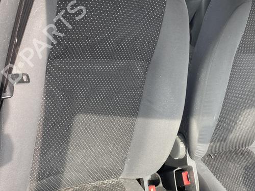 Used Right front seat Right front seat FIAT PANDA (169_) 1.1 (169.AXA1A) (54 hp) 26508476 26508476