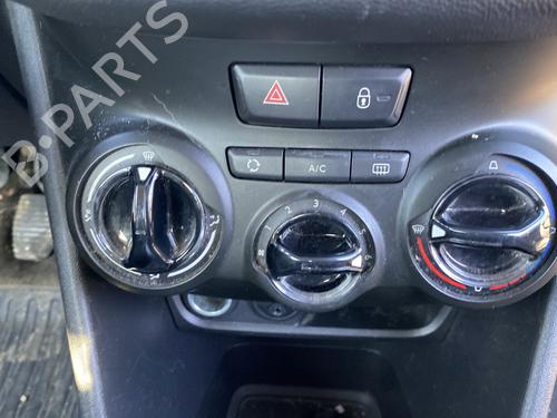 Climate control PEUGEOT 208 I (CA_, CC_) 1.2 VTI 82 | BP22714705I5 