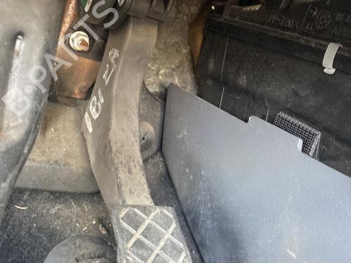 Pedal Pedal SEAT IBIZA III (6L1) 1.4 16V (86 hp) 28011515 28011515