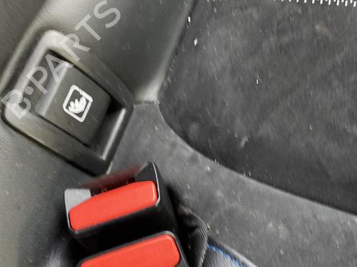 Sikkerhetsbelte-spenne RENAULT MEGANE IV Hatchback (B9A/M/N_) 1.6 dCi 130 (B9A4) (130 hp) 32764338