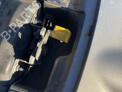Used Hood lock Hood lock ALFA ROMEO GIULIETTA (940_) 2.0 JTDM (940FXQ1A, 940FYC1A) (150 hp) 33553677 33553677