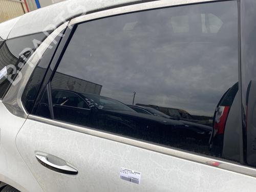 BP29976244C21 main image