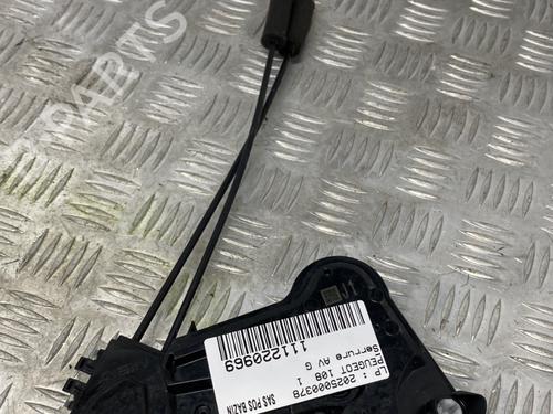 front-left-lock-peugeot-108-2014-28479345 main image