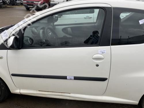 Used Left front door CITROËN C1 (PM_, PN_) 1.0 (68 hp) 24538437
