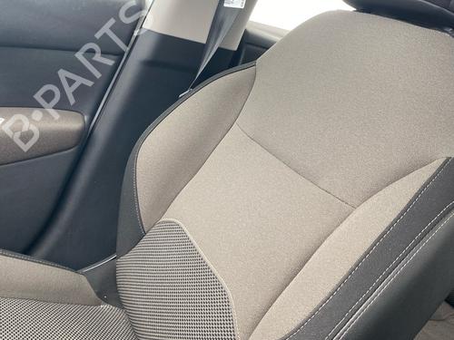 Right front seat CITROËN C3 II (SC_) 1.4 HDi 70 (SC8HZC, SC8HR0, SC8HP4) | BP37279352C16 - Image 2