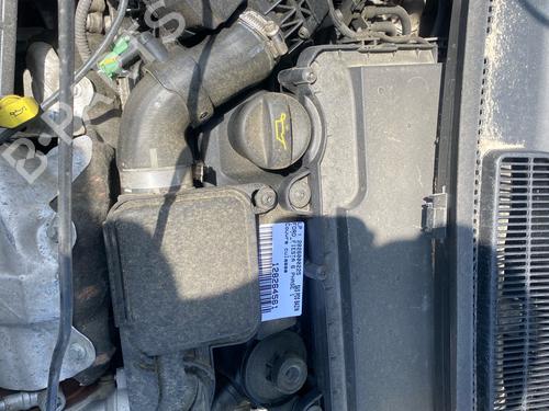 Used Valve cover Valve cover 36653934 36653934