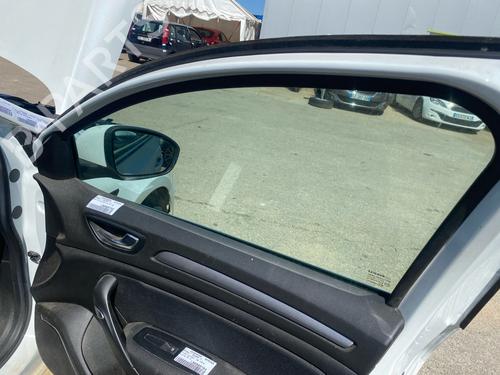 front-right-door-window-renault-megane-iv-grandtour-k9amn_-2016-38236103 main image