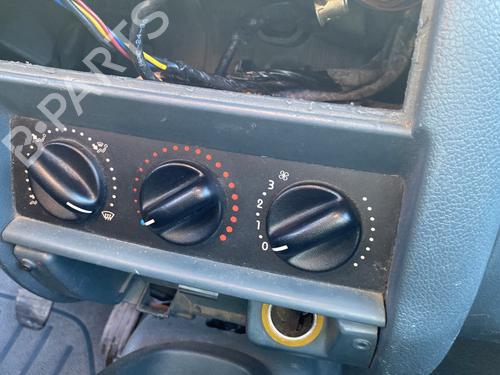 climate-control-renault-kangoo-kc01_-1997-32734154 main image