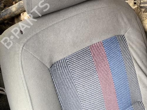 Used Right front seat Right front seat DAIHATSU FEROZA Soft Top (F300) 1.6 i 16V (95 hp) 33054510 33054510