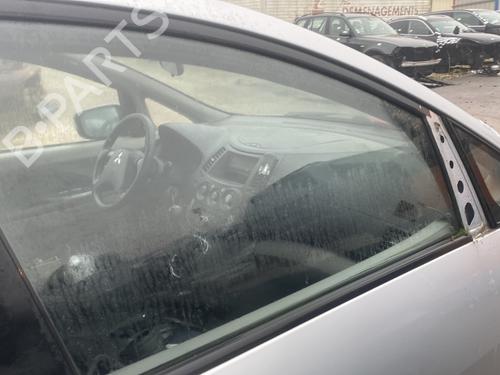 Used Front right door window Front right door window MITSUBISHI GRANDIS (NA_W) 2.0 DI-D (NA8W) (136 hp) 30646615 30646615
