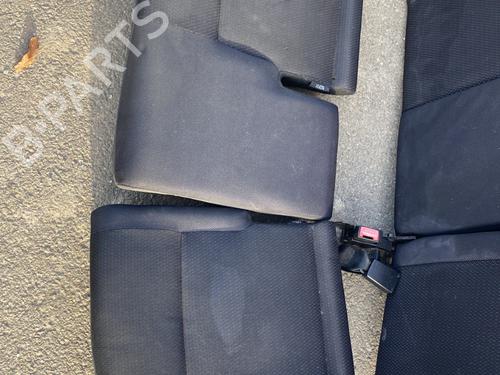 Used Rear seat RENAULT CLIO III (BR0/1, CR0/1) 1.5 dCi (BR17, CR17) (86 hp) 30261117