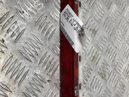 Third brake light PEUGEOT EXPERT Van (V_) 1.6 BlueHDi 115 | BP25588367L11 