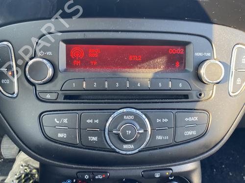 Used Radio Radio OPEL CORSA E (X15) 1.4 (08, 68) (90 hp) 29287848 29287848