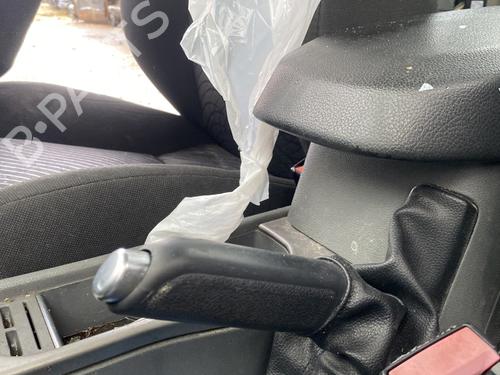 hand-brake-ford-focus-ii-convertible-2006-2007-2008-2009-2010-32218295 main image