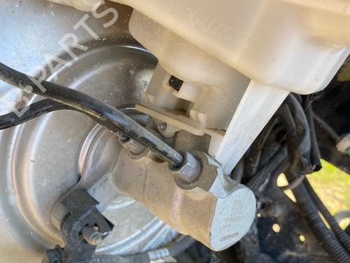 Used Brake master cylinder Brake master cylinder 34202319 34202319