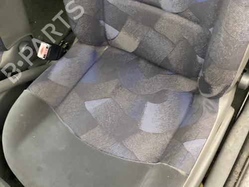 Siège avant gauche RENAULT CLIO II (BB_, CB_) 1.2 (BB0A, BB0F, BB10, BB1K, BB28, BB2D, BB2H, CB0A,... (58 hp) 30726189