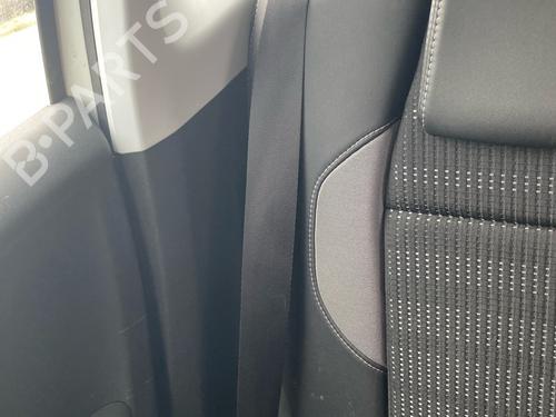 Sikkerhedssele bag højre Sikkerhedssele bag højre PEUGEOT 2008 I (CU_) 1.6 HDi (92 hp) 37471188 37471188