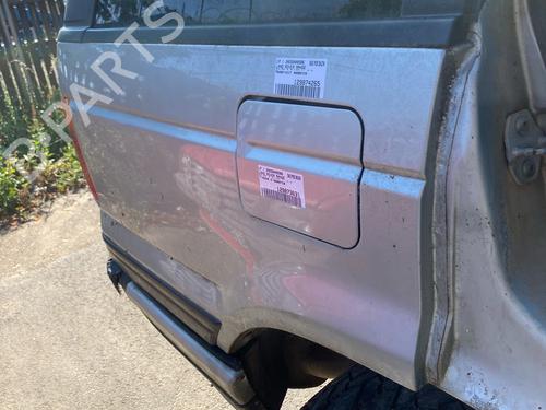 Bagstkærm Højre Bagstkærm Højre LAND ROVER RANGE ROVER II (P38A) 2.5 D 4x4 (136 hp) 37527192 37527192