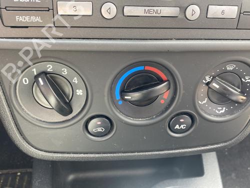 AC-Styringsenhed/Manøvreenhed FORD FIESTA V (JH_, JD_) 1.6 TDCi (90 hp) 27402964