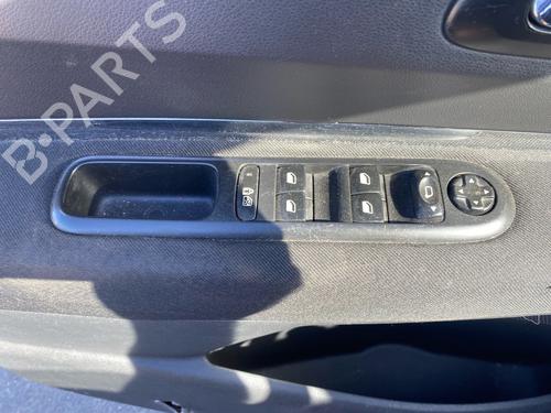 Used Left front window switch Left front window switch PEUGEOT 3008 I MPV (0U_) 1.6 HDi (112 hp) 39114402 39114402