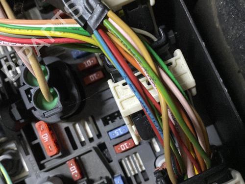 Used Fuse box Fuse box PEUGEOT 308 I (4A_, 4C_) 1.6 HDi (92 hp) 30861052 30861052