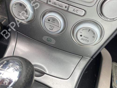 Comando clima MAZDA 6 Hatchback (GG) 2.0 DI (GG14) (121 hp) 32393038
