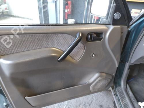 Brugte NISSAN TERRANO II (R20)  2.7 TD 4WD  4897105