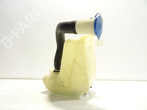 Used Windscreen washer tank LAND ROVER FREELANDER I (L314) 2.0 DI 4x4 (98 hp) 25136612