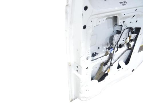 left-tailgate-nissan-nv200-van-2010-39550711 main image