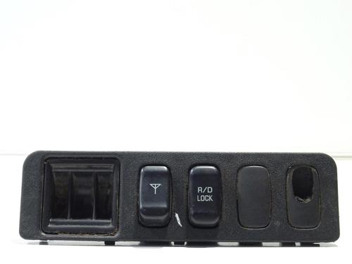 Used Switch MITSUBISHI PAJERO III (V7_W, V6_W) 3.2 Di-D (V68W, V78W) (165 hp) 24519649