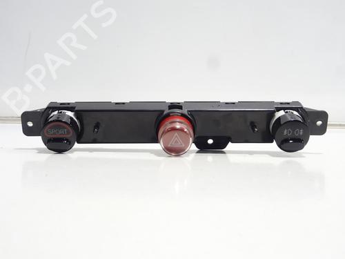 Used Warning switch Warning switch ABARTH 500 / 595 / 695 1.4 (312.AXF11, 312.AXF1A) (180 hp) 29969980 29969980