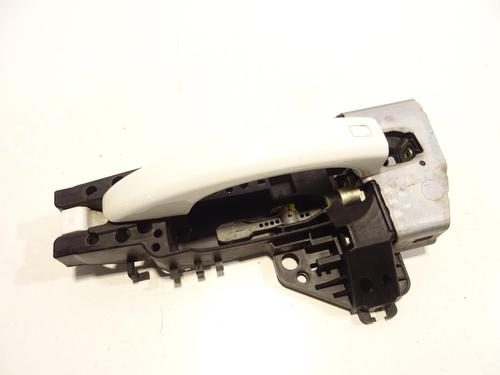 Used Front left exterior door handle AUDI Q5 (8RB) 2.0 TDI quattro (170 hp) 28964389