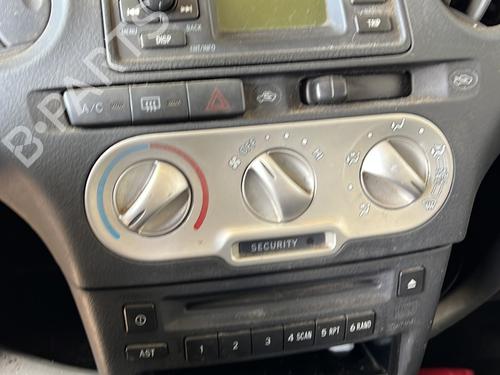Left front window switch TOYOTA YARIS (_P1_) 1.4 D-4D (NLP10_, NLP10R) | BP33828801I27  - Image 15
