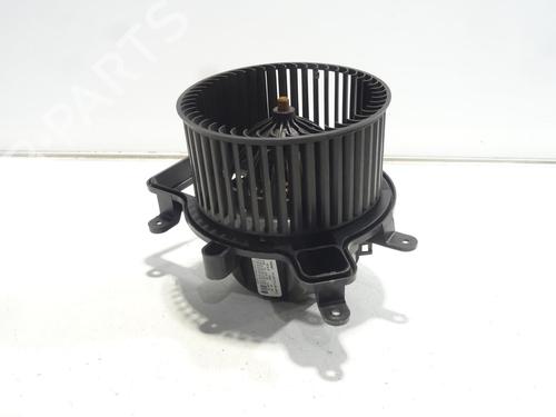 Used Heater blower motor PEUGEOT 5008 (0U_, 0E_) 2.0 HDi 150 / BlueHDi 150 (150 hp) 25594387