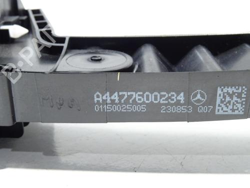 Used Rear left exterior door handle Rear left exterior door handle MERCEDES-BENZ VITO Mixto (Double Cabin) (W447) 119 CDI 4-matic (447.701, 447.703, 447.705) (190 hp) 26168350 26168350