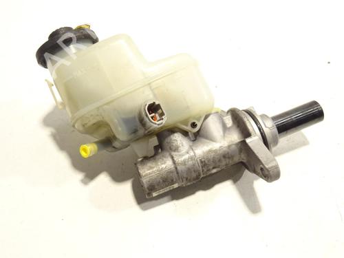 Used Brake master cylinder Brake master cylinder TOYOTA RAV 4 III (_A3_) 2.2 D 4WD (ALA30_, ALA30R) (177 hp) 32516966 32516966
