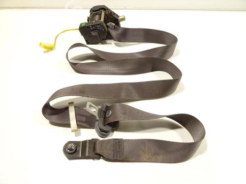 Used Front right seatbelt Front right seatbelt LAND ROVER RANGE ROVER II (P38A) 2.5 D 4x4 (136 hp) 20062649 20062649