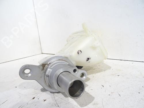 Used Brake master cylinder Brake master cylinder ALFA ROMEO MITO (955_) 1.3 MultiJet (955AXP1A, 955AYC1A) (95 hp) 32104313 32104313