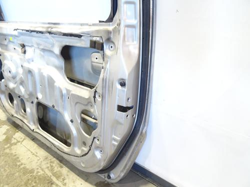 Used Right front door Right front door SUZUKI JIMNY Closed Off-Road Vehicle (SN) 1.5 DDiS 4x4 (86 hp) 34166926 34166926