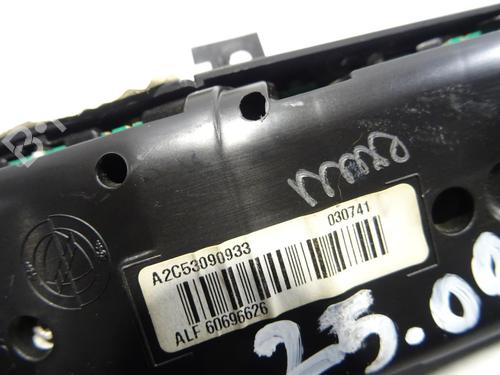 Used Instrument cluster Instrument cluster 30876607 30876607