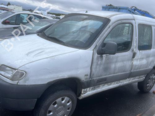 Blinklys fortil venstre CITROËN BERLINGO / BERLINGO FIRST Box Body/MPV (M_) 1.9 D 70 (MBWJZ, MCWJZ) | BP28353874C32 
