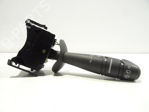 Used Steering column stalk Steering column stalk RENAULT TWINGO II (CN0_) 1.2 16V (CN04, CN0B) (75 hp) 21217829 21217829