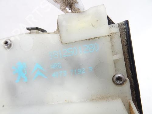 Rear left lock PEUGEOT 2008 I (CU_) 1.6 BlueHDi 100 | BP20063313C100